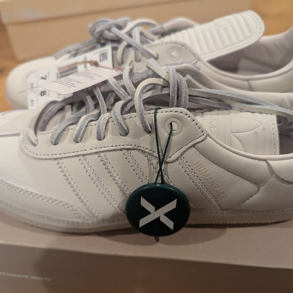 BNWT Adidas Pharrell Humanrace Samba Sz. 8